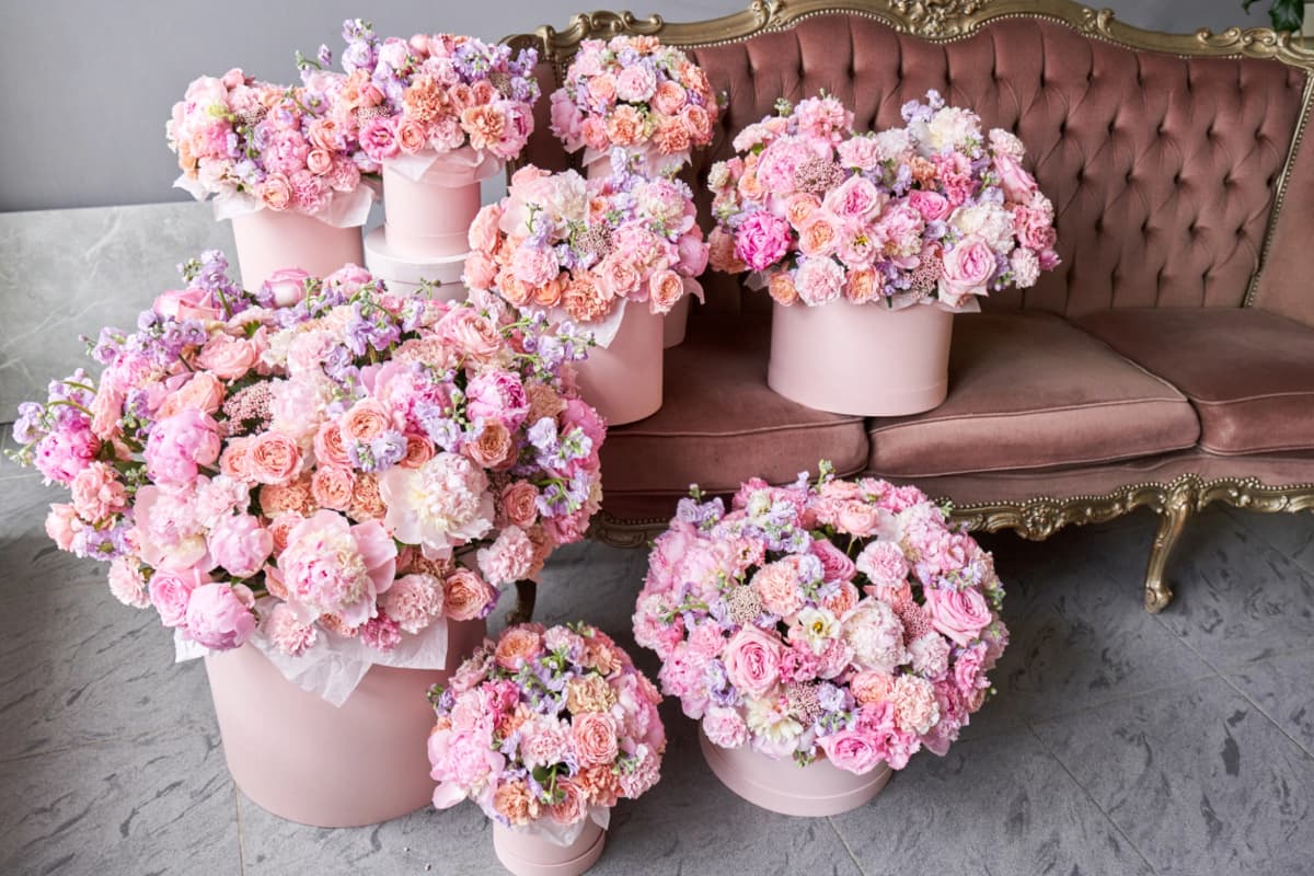 кутии с цветя